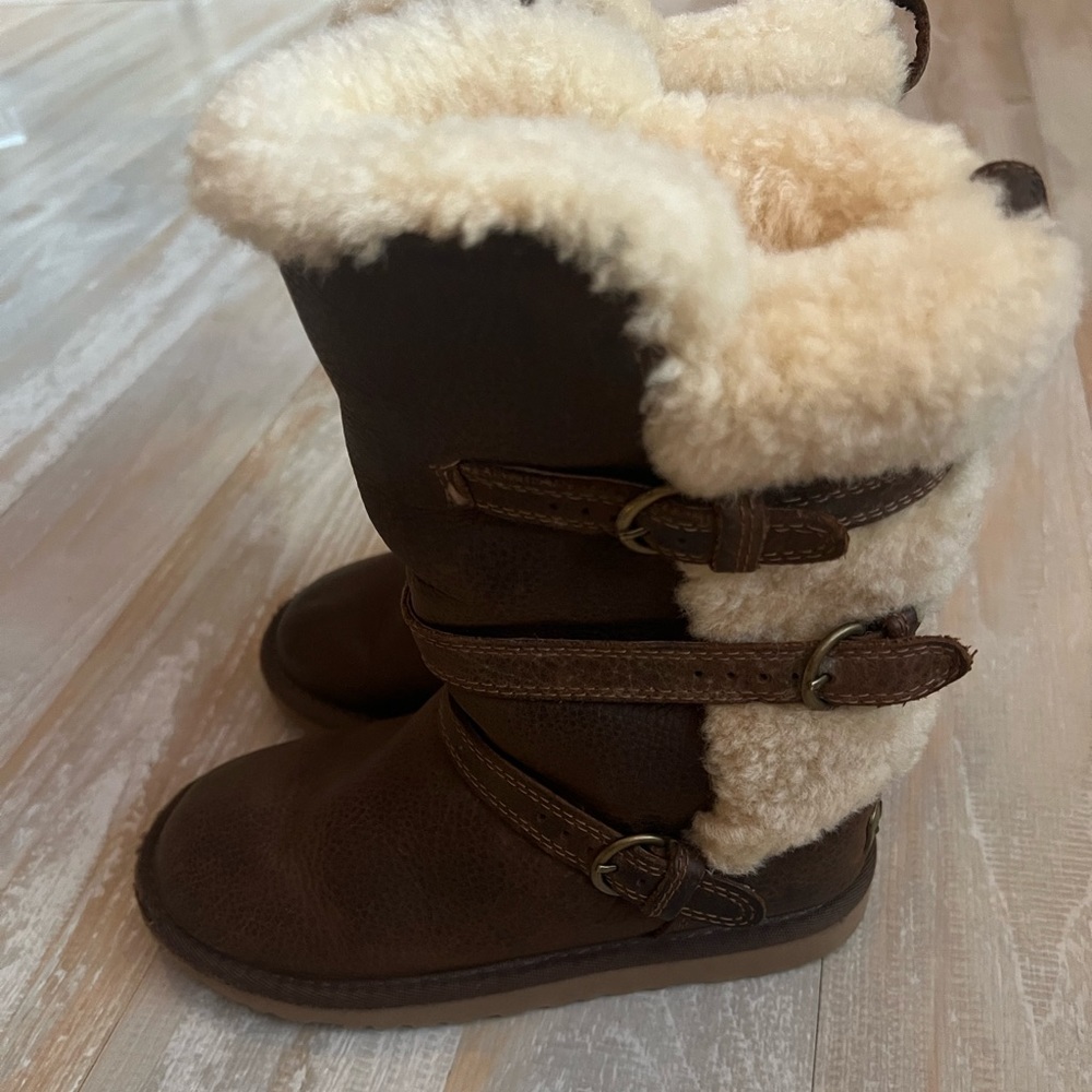UGG Glasgow Boots